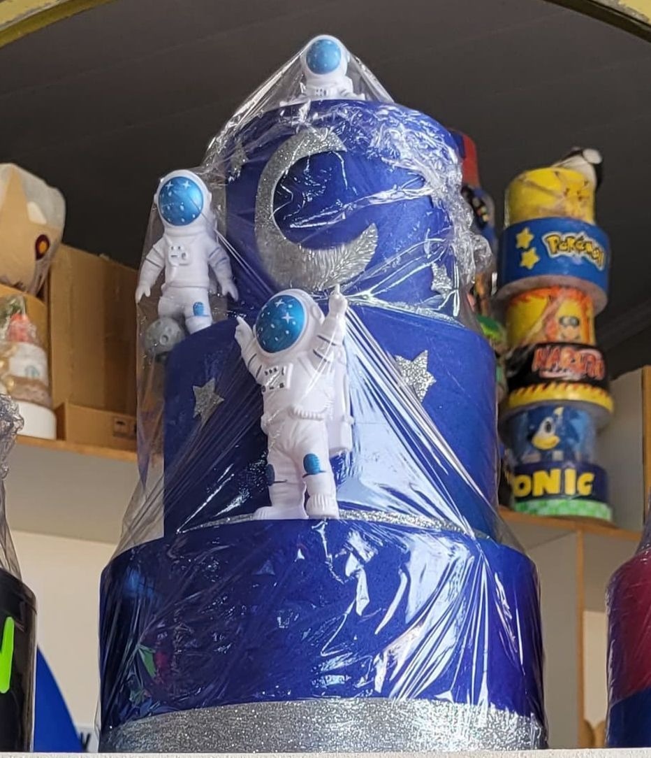 Bolo Fake  Astronauta - suh pegue monte 