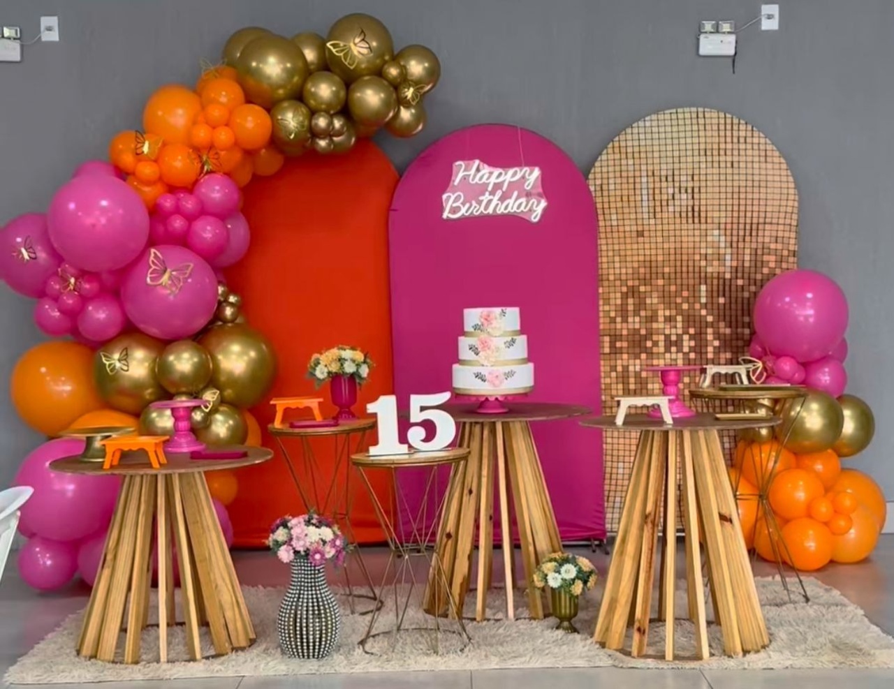 Romanos Pink , Laranja E Dourado  + Mesas Rustica   - suh pegue monte 