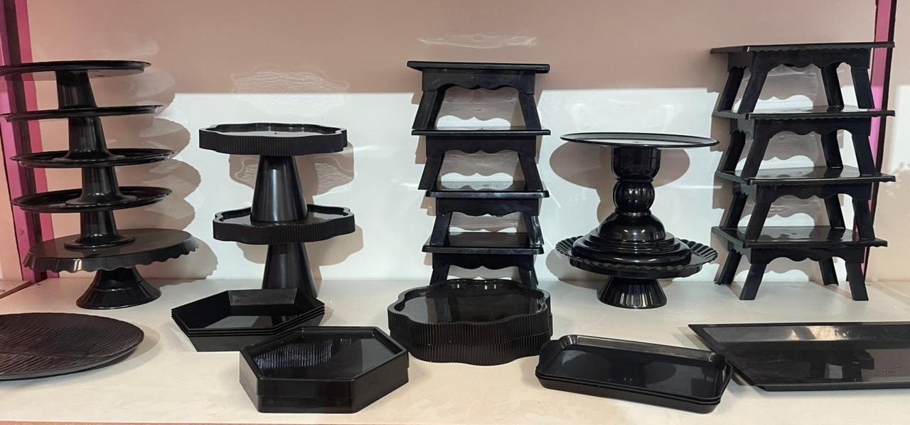 Bandeijas de Doces Preto - suh pegue monte 