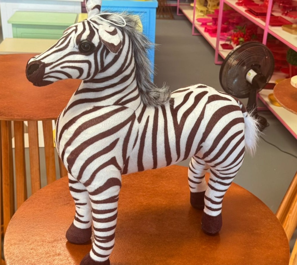 Zebra Pelúcia  - suh pegue monte 