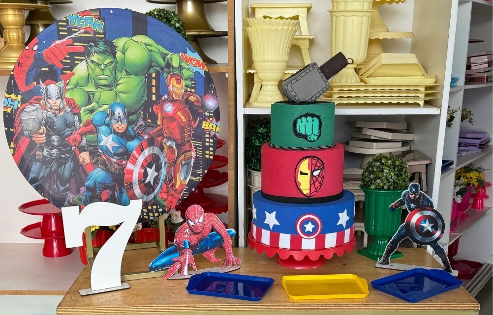 Festa Na Mesa Vingadores + Sem  Mesa  - suh pegue monte 