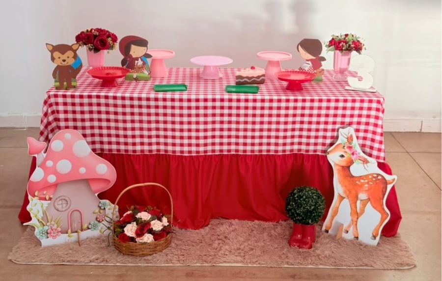 Mesa Maleta Com Forraçao (Chapeuzinho Vermelho) - suh pegue monte 