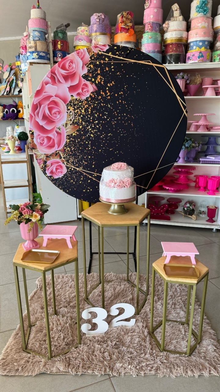 Flores Painel Preto - 1,30Cm + Mesa Sextavada - suh pegue monte 