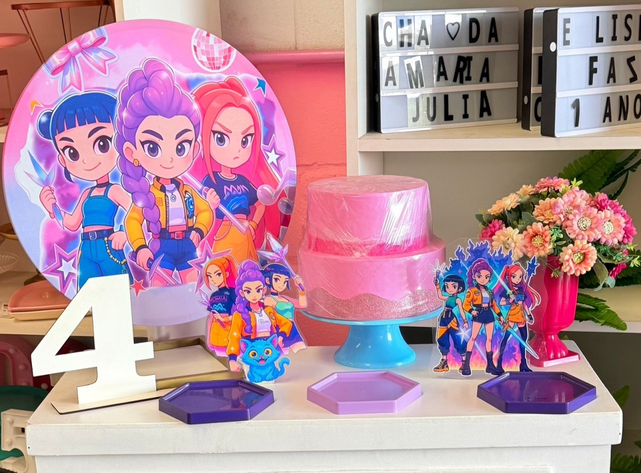 Festa Na Mesa Guerreiras Do Kpop+ Sem Mesa   - suh pegue monte 
