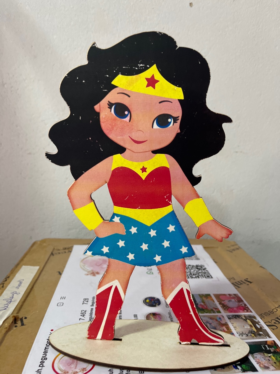 Display Mulher Maravilha - suh pegue monte 