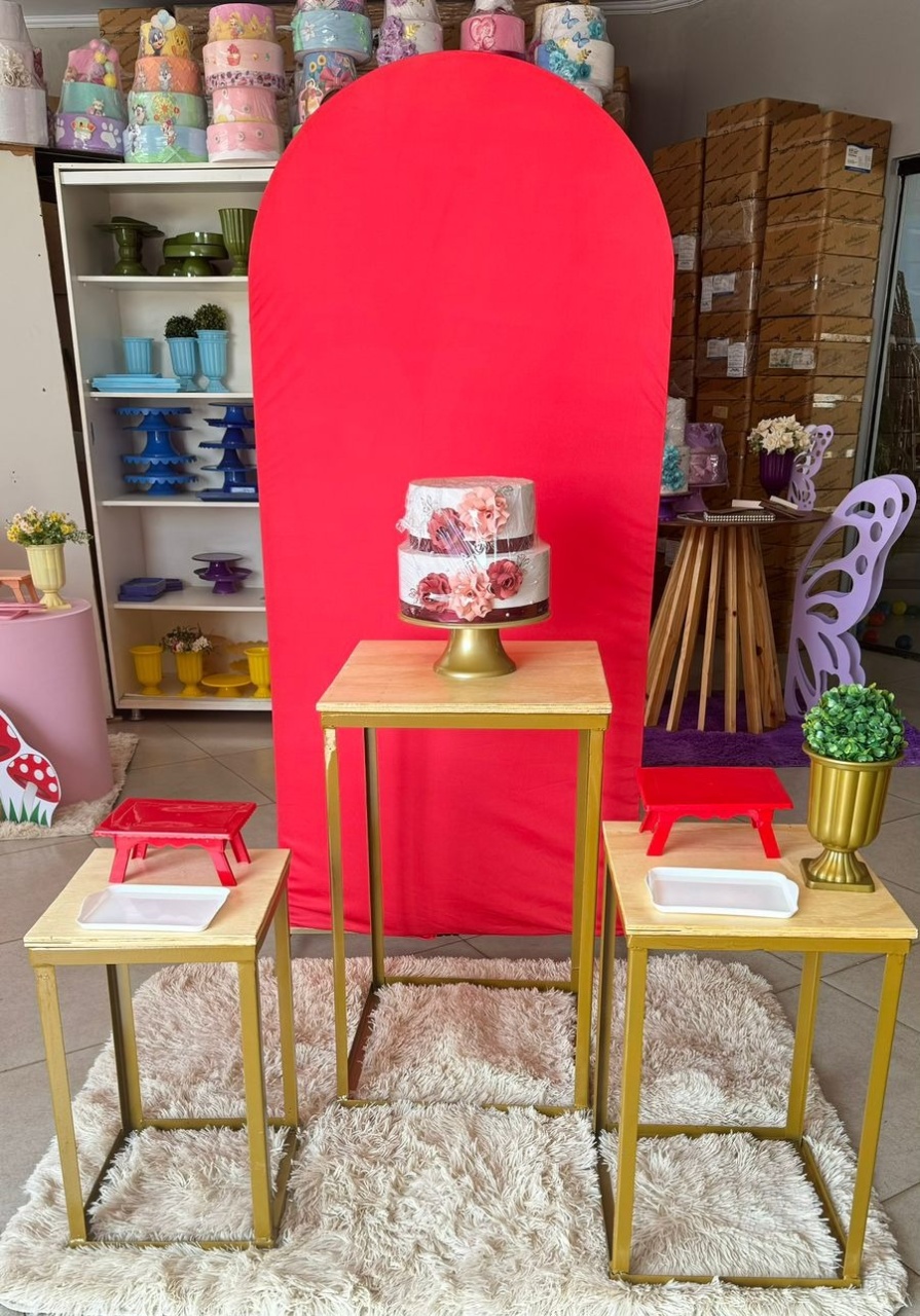 Romano Vermelho + Mesas Douradas - suh pegue monte 