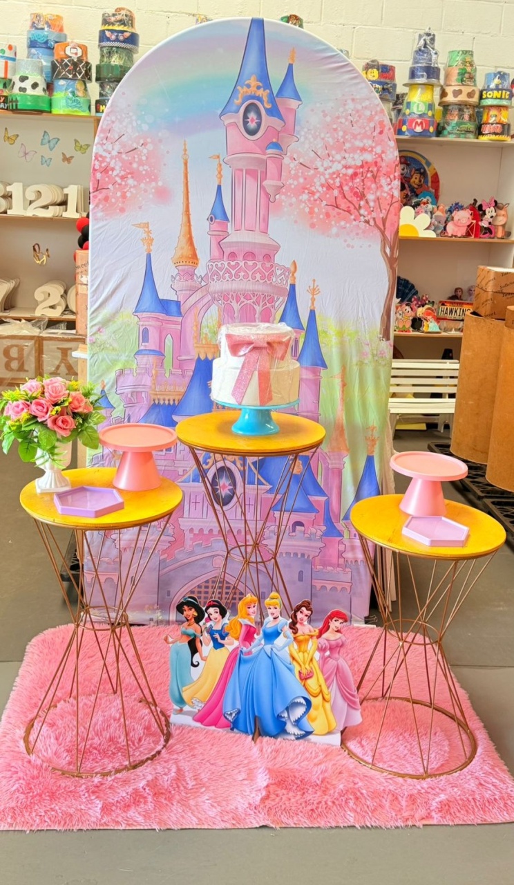 Romano Castelo Princesas + Trio Redondas + Display  - suh pegue monte 