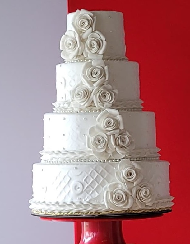 Bolo Fake Casamento Branco  - suh pegue monte 
