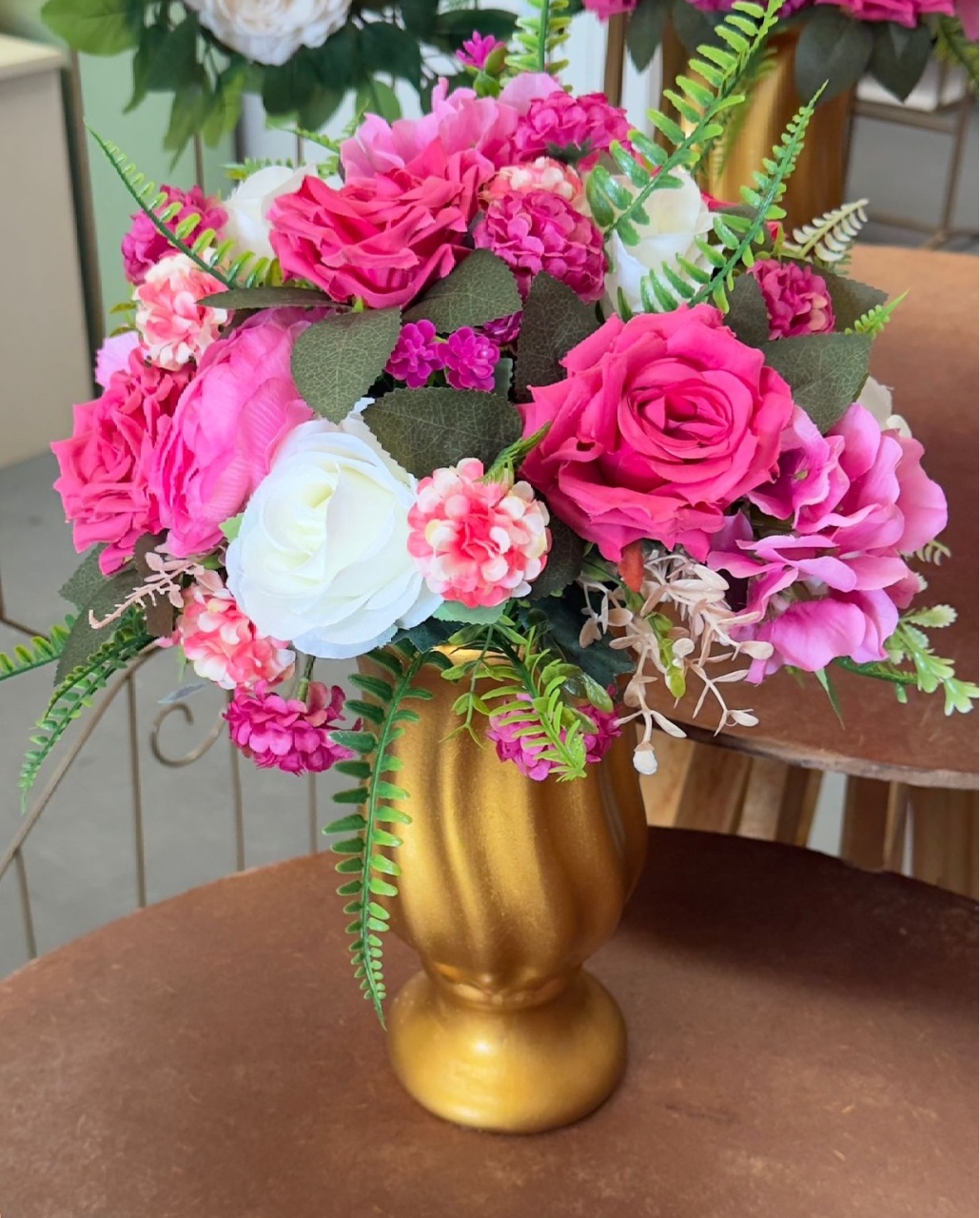 Vaso de Flor Cerâmica+ Arranjo Pink E Branco   - suh pegue monte 