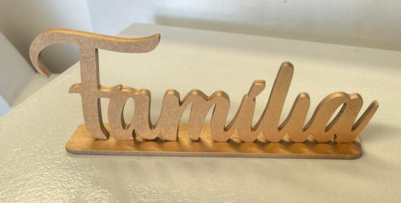Display Familia Dourado   - suh pegue monte 