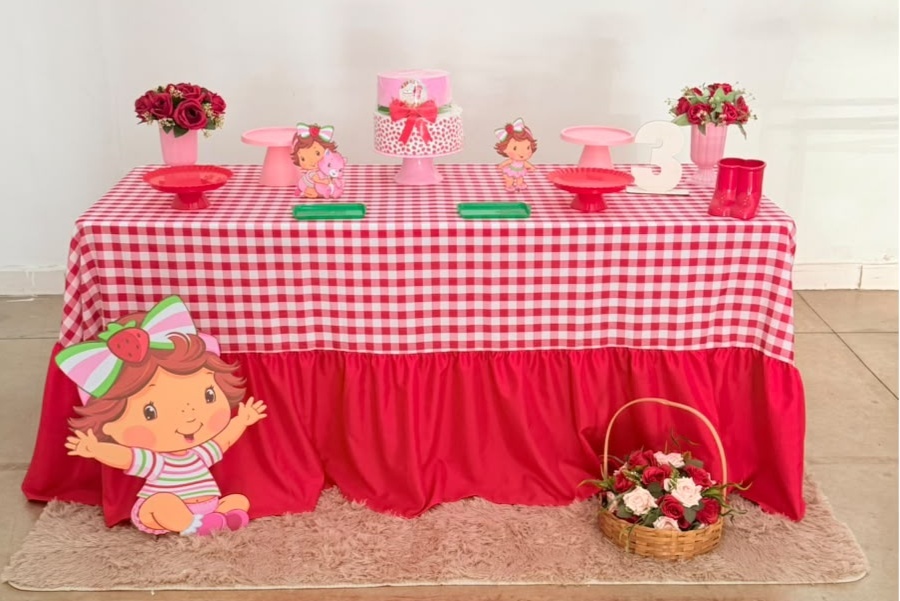 Mesa Maleta Com Forraçao (Moranguinho Baby) - suh pegue monte 