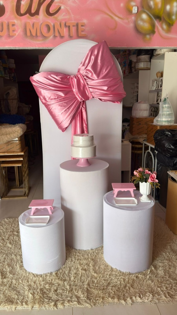 Romano Branco +  Laço Rosa G - suh pegue monte 