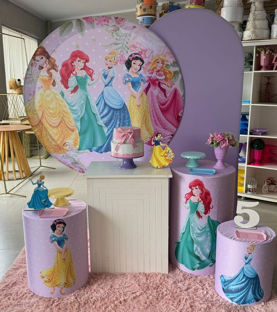 Princesas 2 + Romano Em Modelo Maior - suh pegue monte 