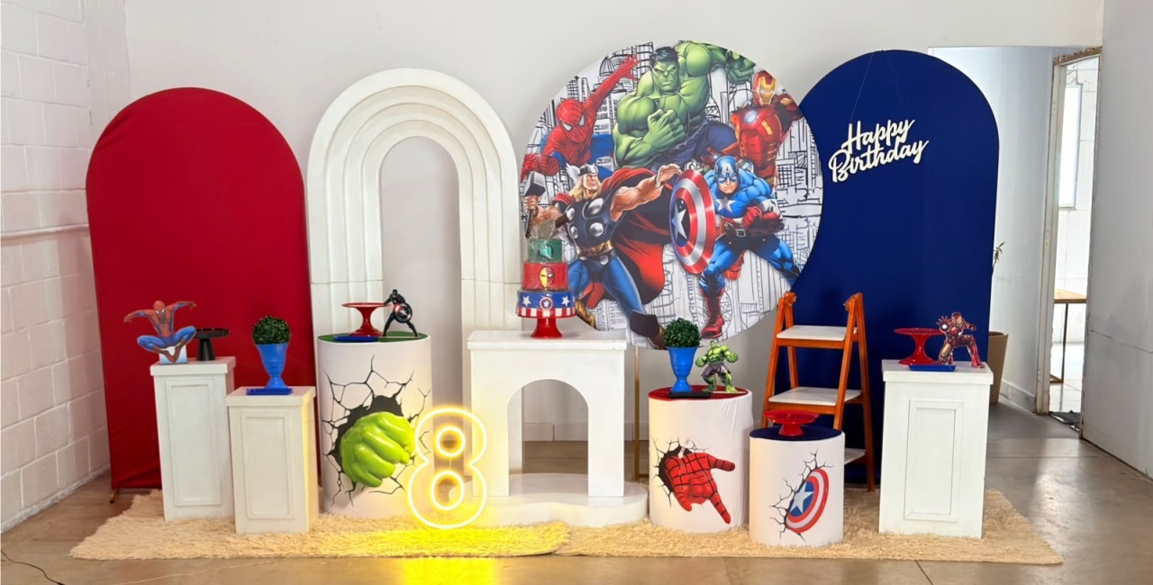 Vingadores 3+ Romano Azul Escuro E Vermelho + Portal 3D - suh pegue monte 