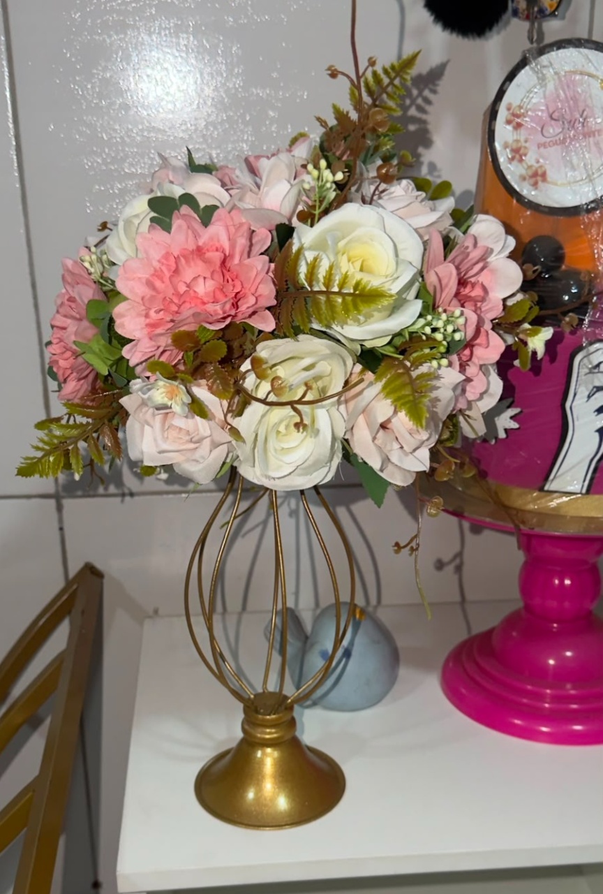 Vaso Aramado+ Arranjo Rosa Claro - suh pegue monte 