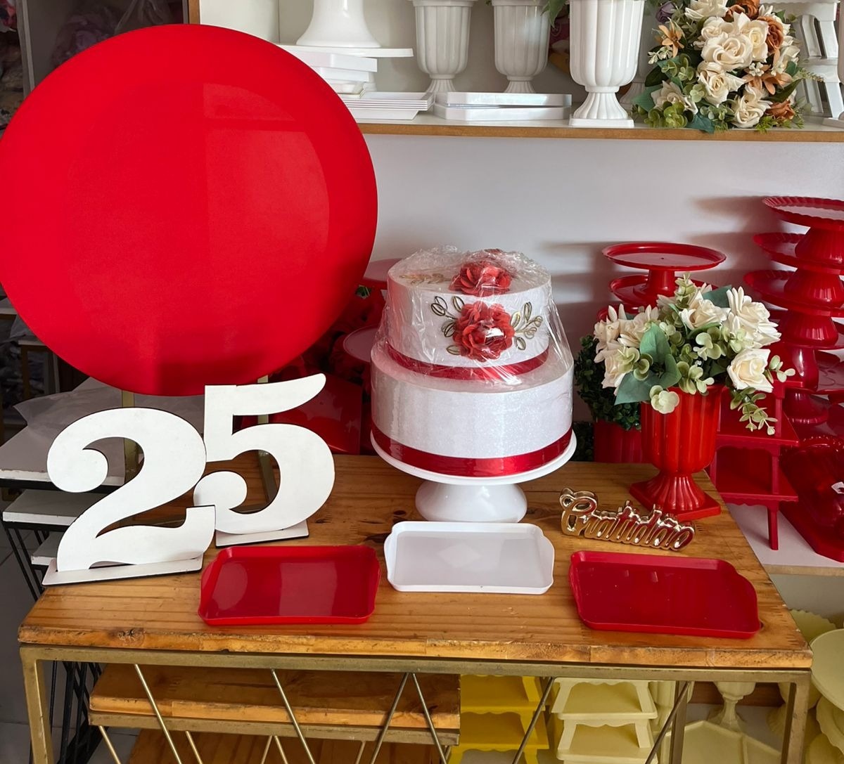 Festa Na Mesa Vermelho  - suh pegue monte 