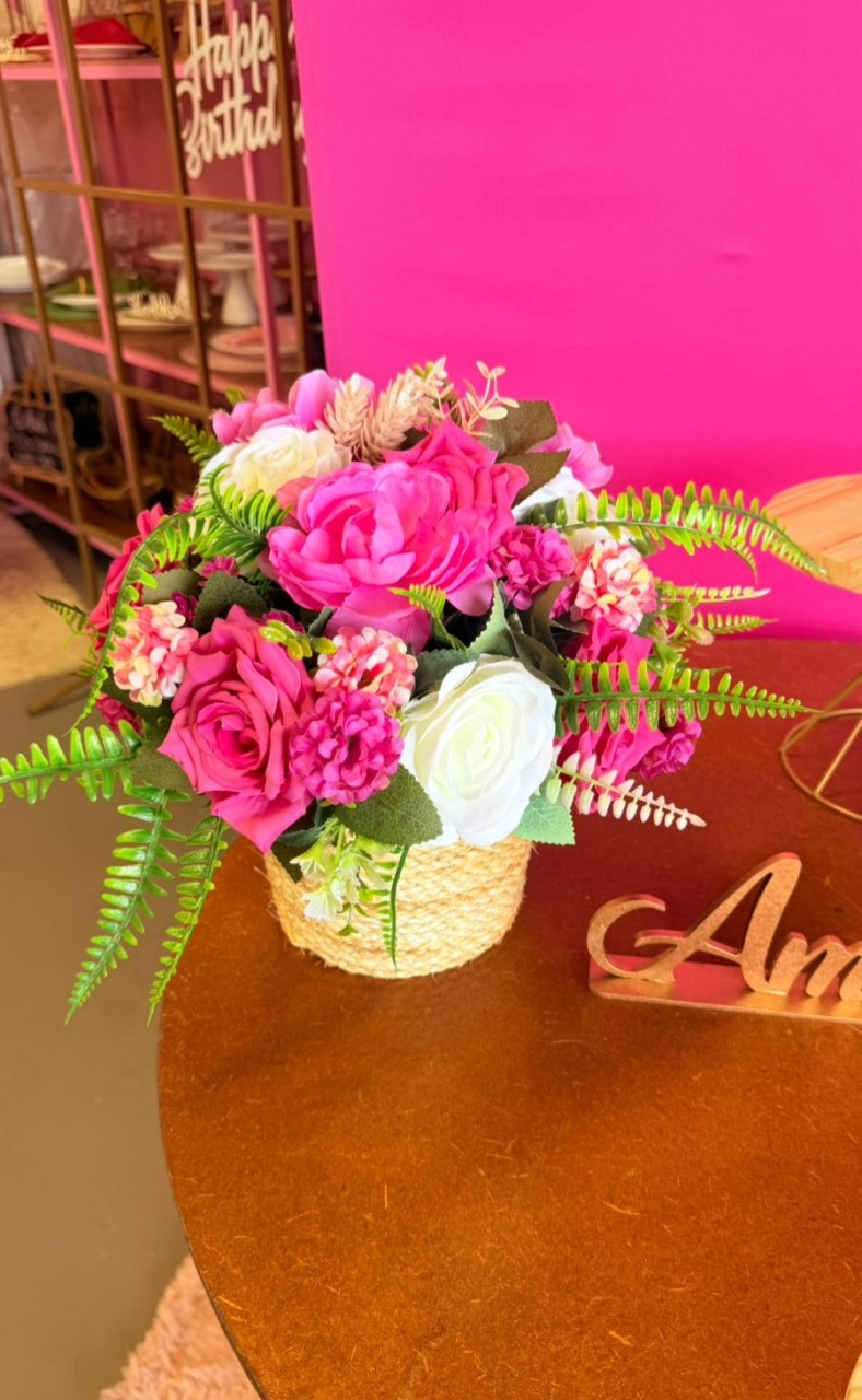 Arranjo Pink E Branco+ Vaso Rustico Corda - suh pegue monte 