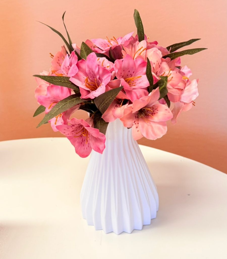 Vaso Branco Flores Rose ( Centro de Mesa)  - suh pegue monte 