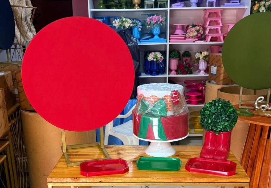 Festa Na Mesa Vermelho ( Sem Mesa)    - suh pegue monte 