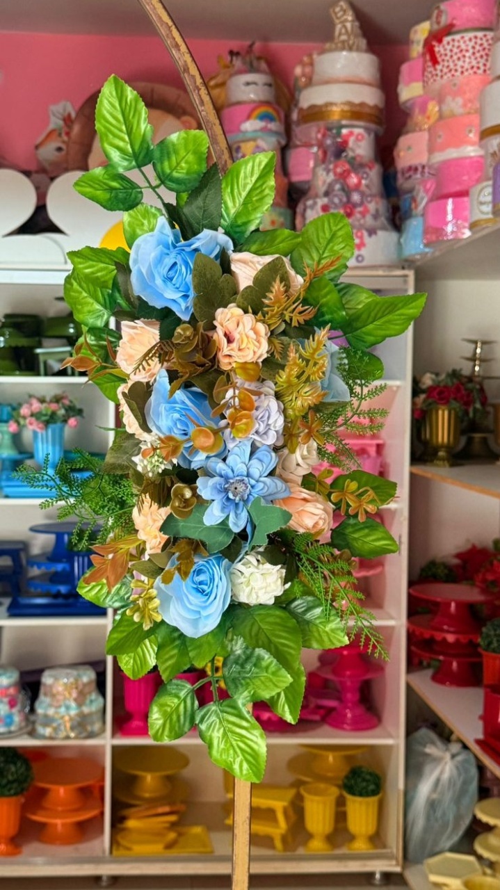  Arranjo de Flores P/ Painel Azul E Branco (P)  - suh pegue monte 