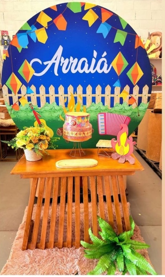 Arraial 4 + Mesa Rustica - suh pegue monte 