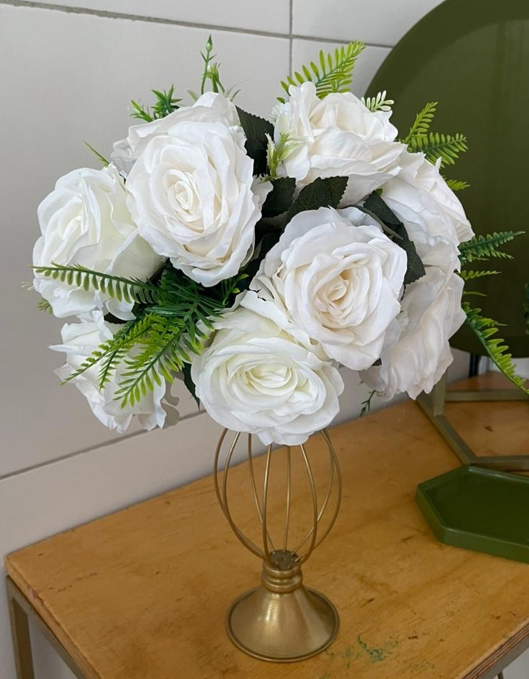 Vaso de Flor Aramado + Arranjo Branco  - suh pegue monte 