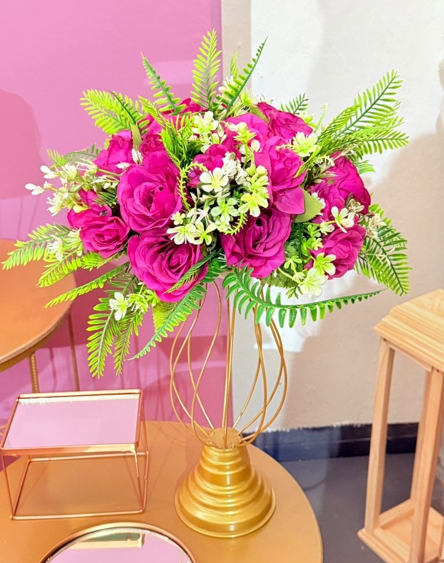 Vaso de Flor Aramado + Arranjo Fuscia  - suh pegue monte 