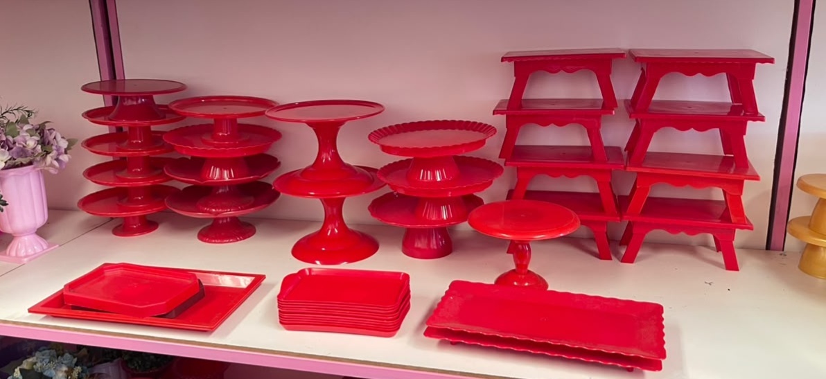 Bandeijas de Doces Vermelho - suh pegue monte 