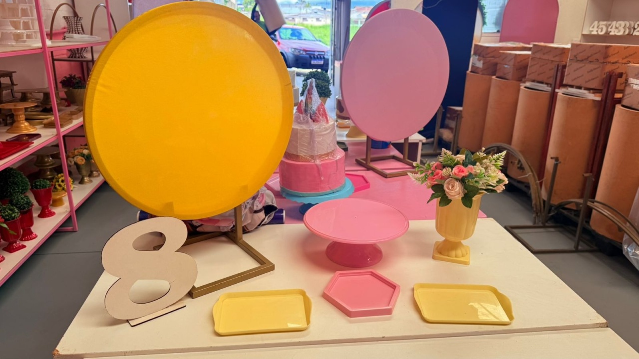 Festa Na Mesa Amarelo + Rosa  - suh pegue monte 