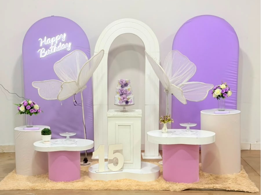 Romano Lilas + Portal Com Asas de Led - suh pegue monte 