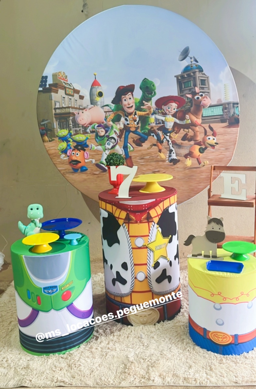 Toy Story + Escadinha - suh pegue monte 