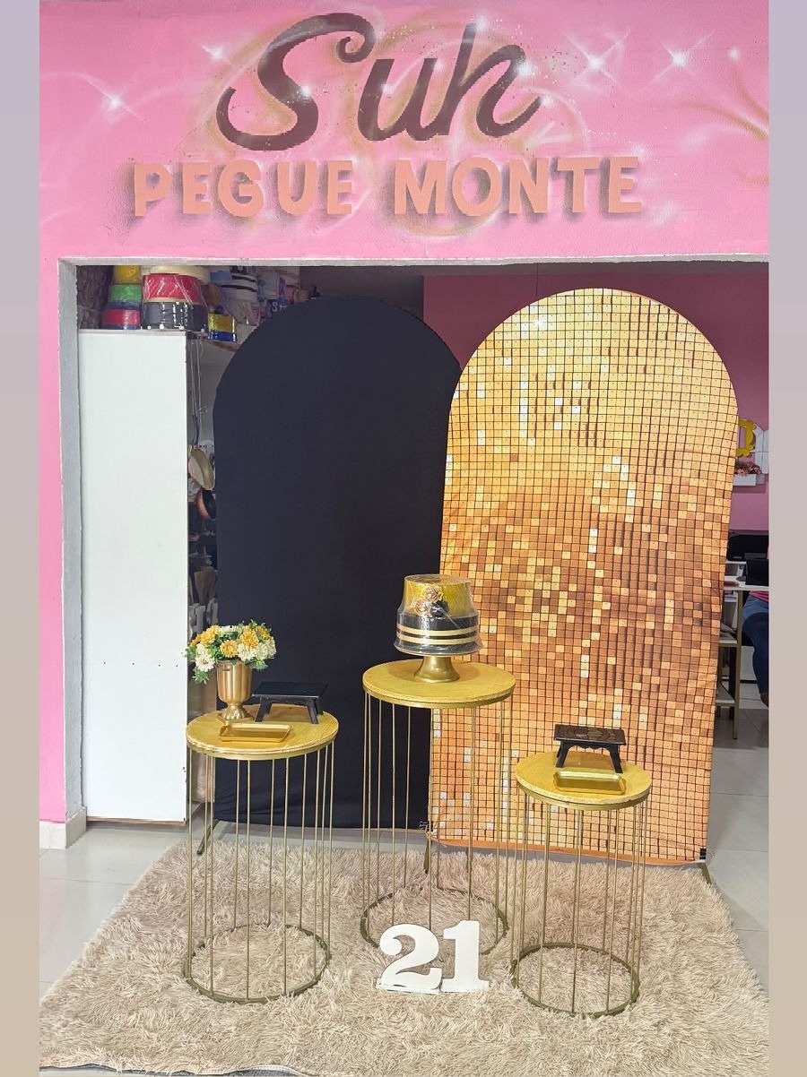 Romano Preto + Dourado Com Mesas Bjs - suh pegue monte 