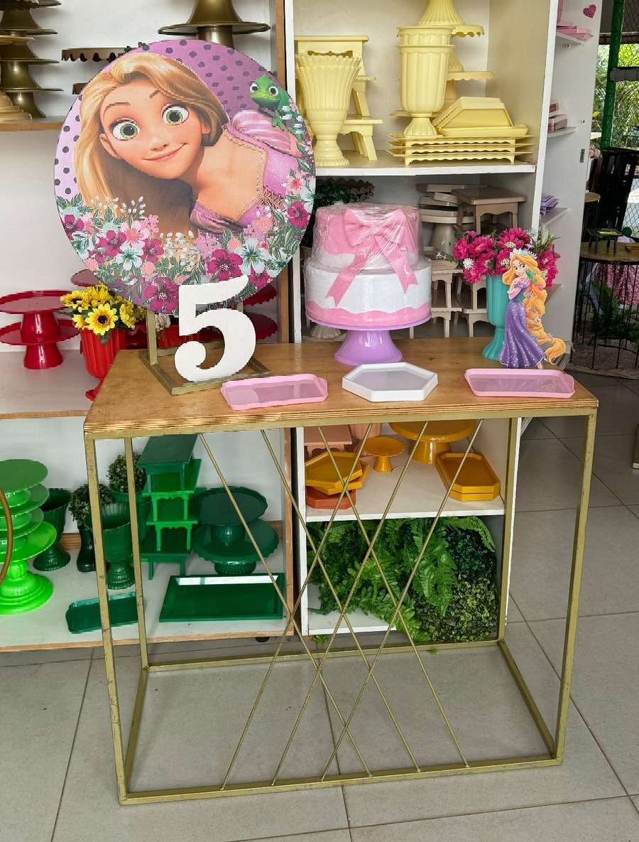 Festa Na Mesa Rapunzel  + Mesa - suh pegue monte 