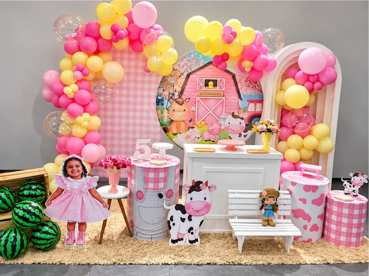 Fazendinha Menina Modelo Maior + Banquinho Com Portal 3D - suh pegue monte 