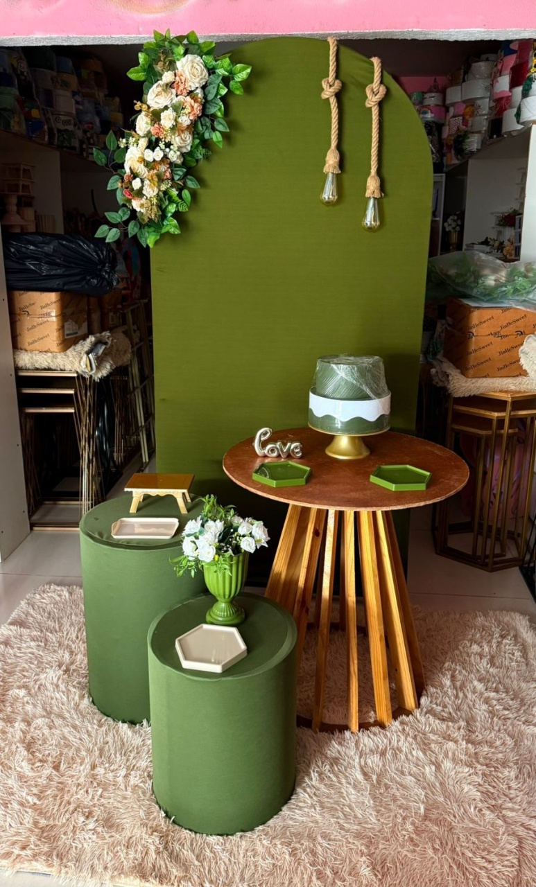 Romano Verde Musgo  + Rustica G  + Corda de Luz  - suh pegue monte 