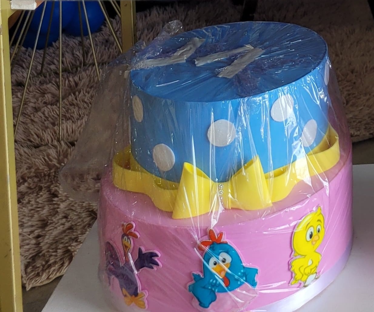 Bolo Fake Galinha Pintadinha  - suh pegue monte 