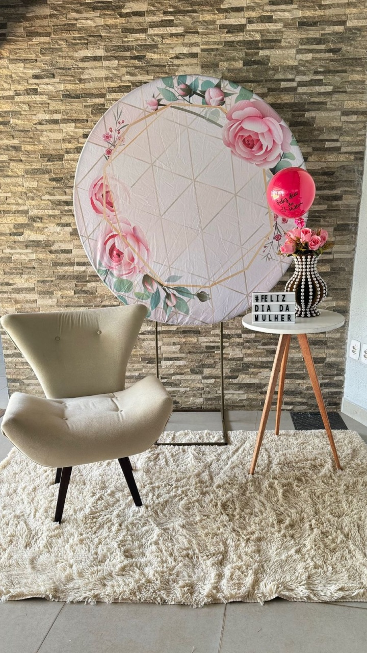 Painel Flores Claras  + Poltrona   - suh pegue monte 