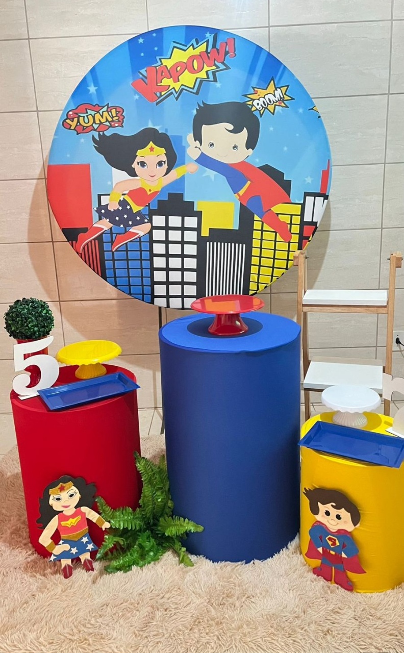 Mulher Maravilha E Super Man Baby + Escadinha - suh pegue monte 