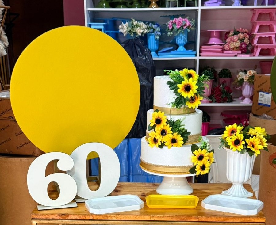 Festa Na Mesa Amarelo Girassol ( Sem Mesa)    - suh pegue monte 