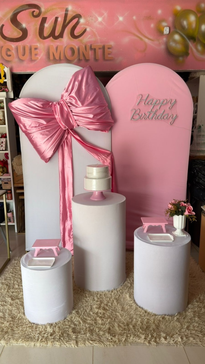 Romano Branco + Romano Rosa + Laço Rosa G  (Led Happy) - suh pegue monte 