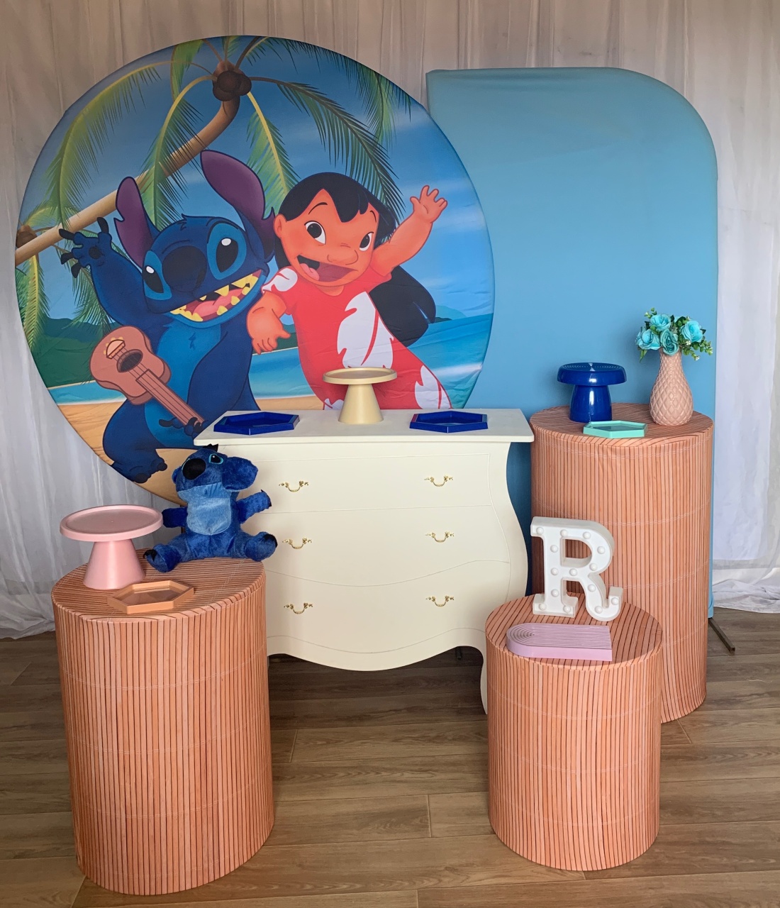 Kit Diamante Lilo & Stitch - AMORETTO LOCAÇÕES