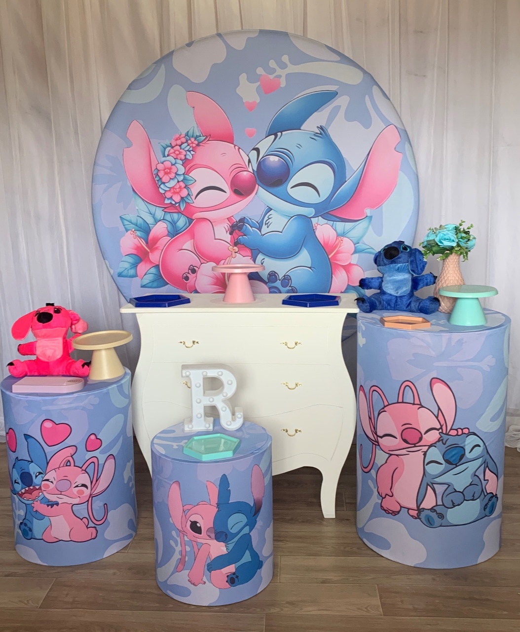 Kit Ouro Stitch E Angel1 - AMORETTO LOCAÇÕES