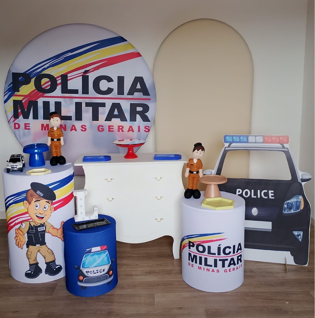 Kit Diamante Policia Militar - AMORETTO LOCAÇÕES