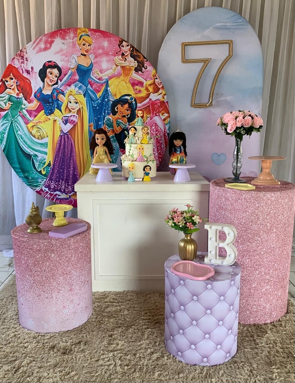 Kit Diamante Princesas 3 - AMORETTO LOCAÇÕES