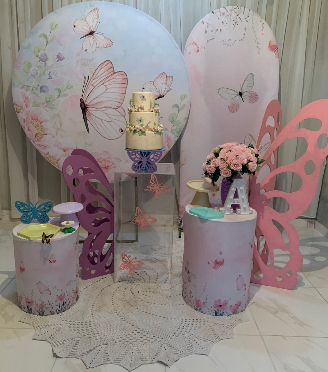Kit Diamante Borboleta Rosa - AMORETTO LOCAÇÕES