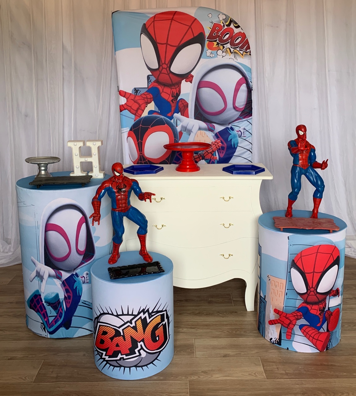 Kit Ouro Spidey E Amigos 3 - AMORETTO LOCAÇÕES