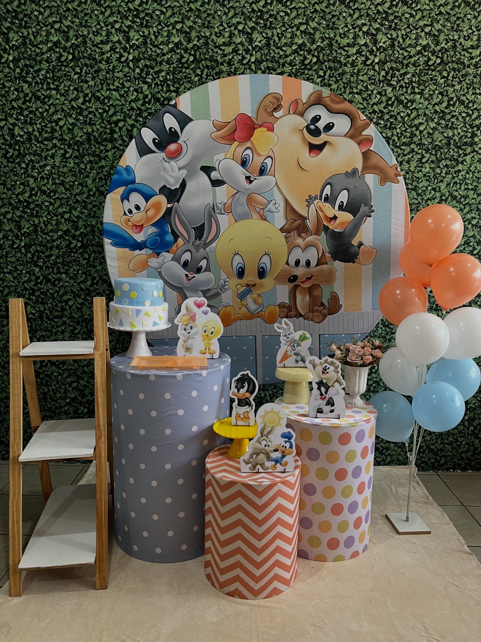 Baby Loney Tunes Prata 2  - Preciosa Festas