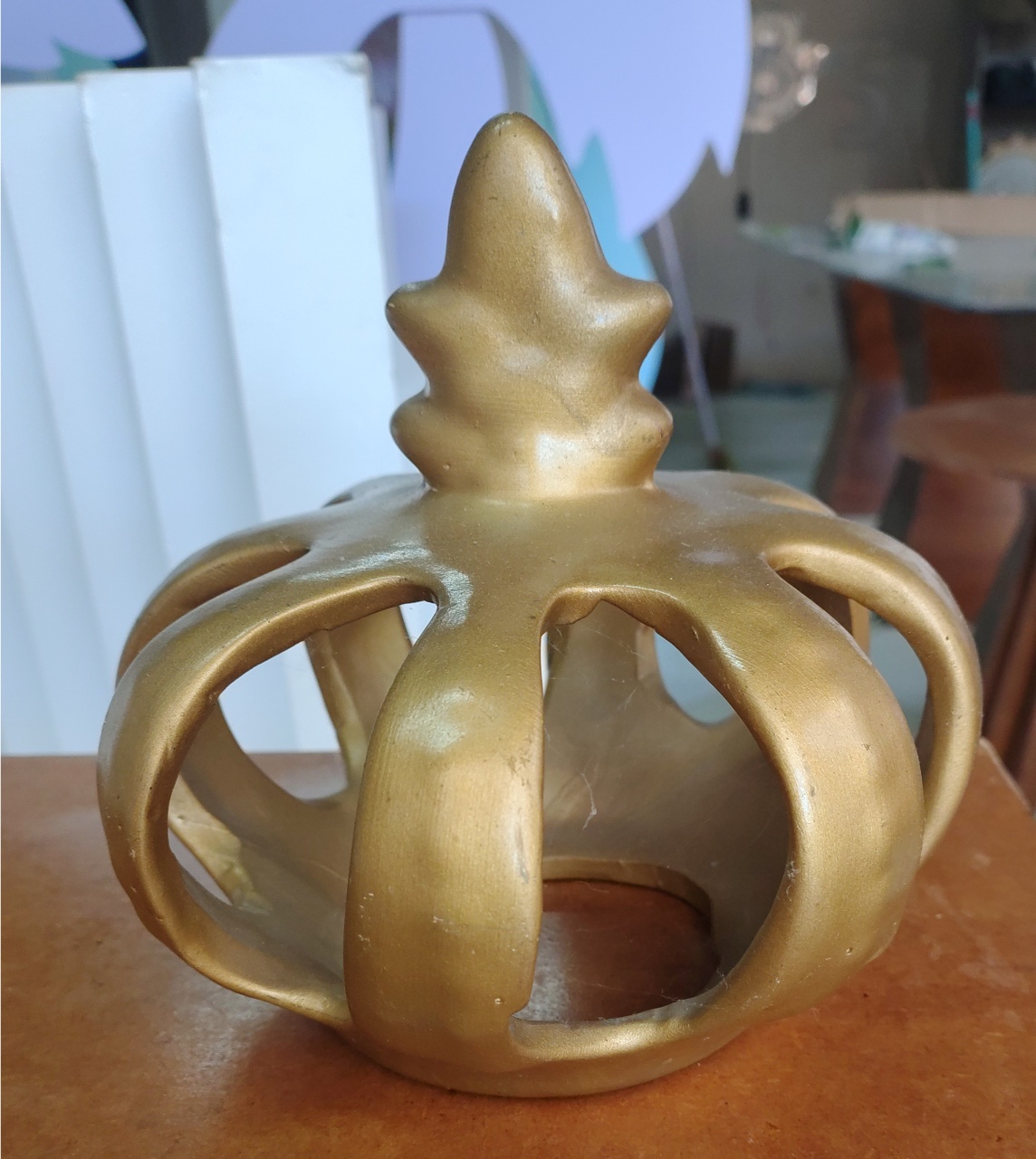 Coroa Louça Dourada  - Brilhar Festas e Locações