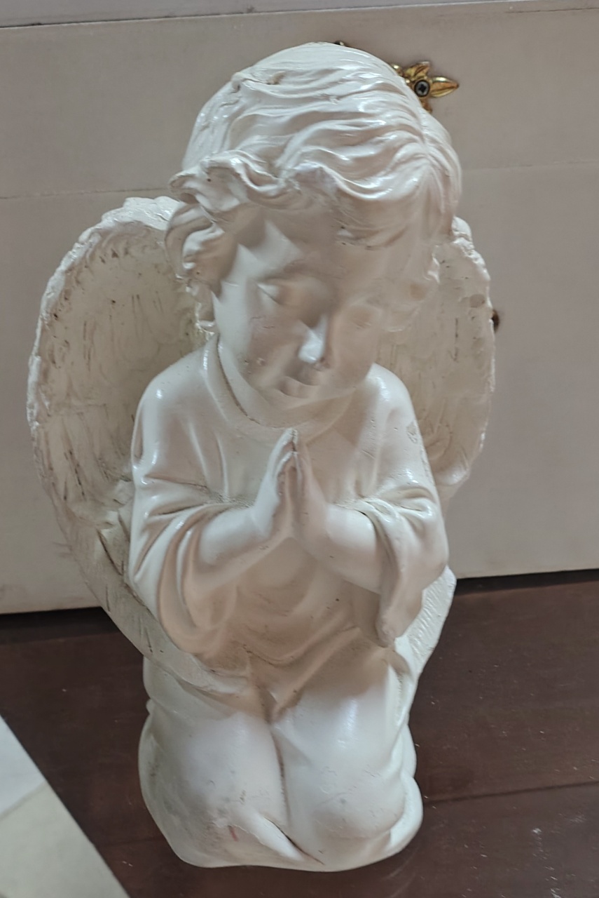 Anjinho Gesso Orando - Brilhar Festas e Locações
