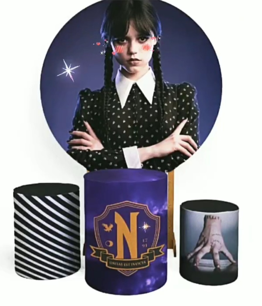 Kit Painel E Capas Vandinha - Brilhar Festas e Locações